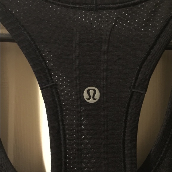 lululemon athletica Tops - Lululemon swiftly tank top